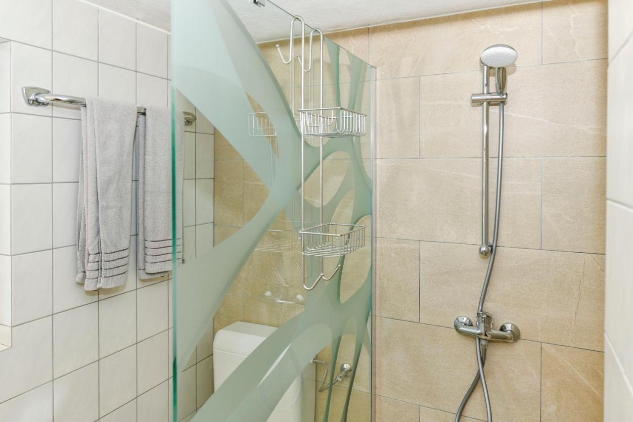 Gaestehaus Genf Фельден-ам-Вёртер-Зе Экстерьер фото